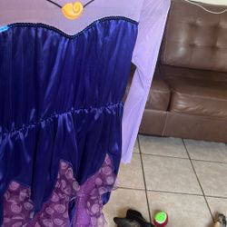 Lindo vestido para disfraz de Halloween está nuevo