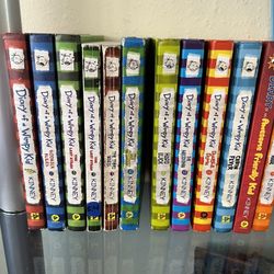 Diary of Wimpy kid 12 Piece Of Books