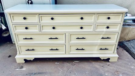 Long solid dresser
