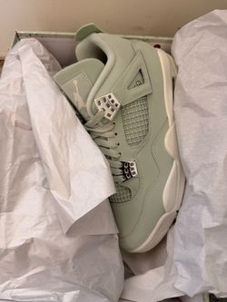 Air Jordan 4 Retro SE “Seafoam” – Brand New – Sizes 9 & 10