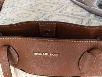 Michael kors signature tote