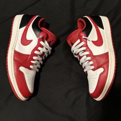 Jordan 1 Low Chicago Bulls  