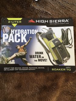 New! High Sierra Back Pack with water bag and tube