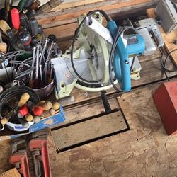 MAKITA LS 1040 10 In Compound Miter Saw