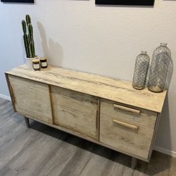 Entry Credenza