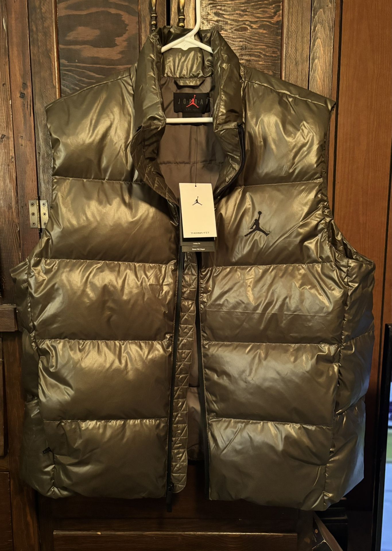 Jordan Olive Green Puffer Jacket Size XL