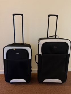 Set of two Dejuno Luggage 