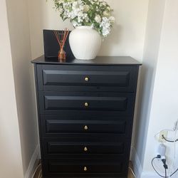 MOVING OUT SALE - Drawer Dresser Winston Porter