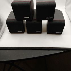 BOSE SINGLE CUBE SPEAKERS
