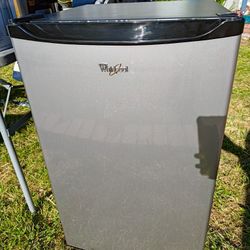 Whirlpool Mini Fridge