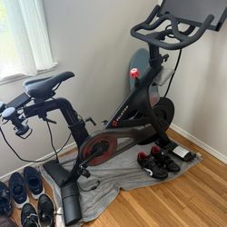 Peloton Bike