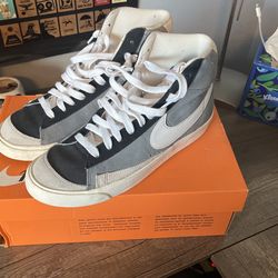 Nike Blazer Mid ‘77 Vintage WE Suede Cool Gray/Black-Summit White In Box Great Condition Men’s Size 8.5