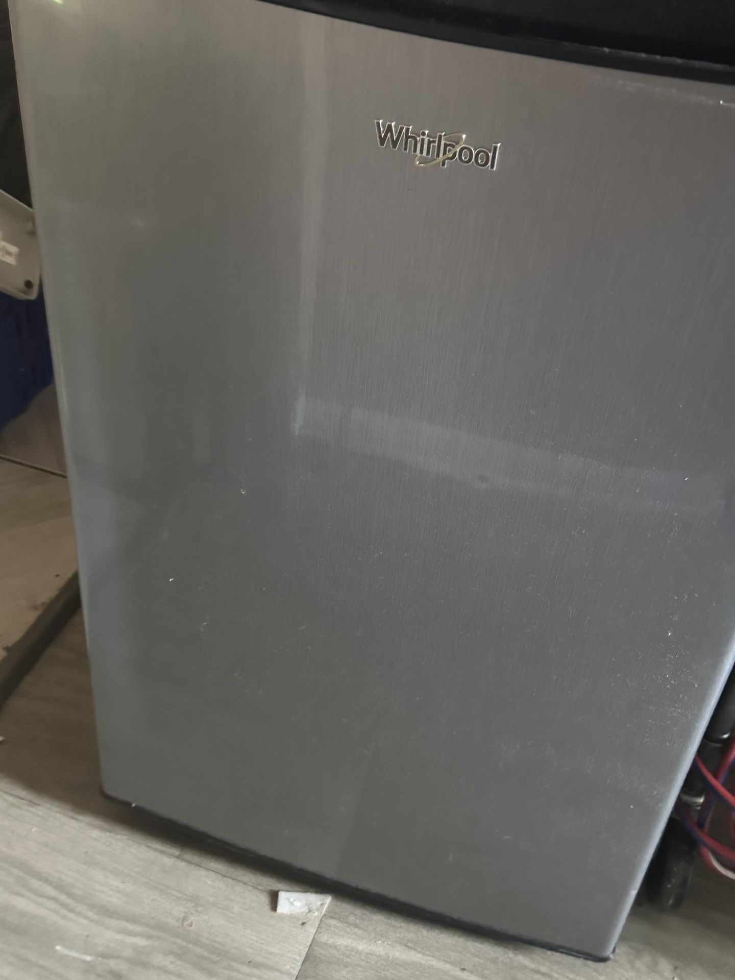 Whirlpool Stainless Steel Fridge And Freezer