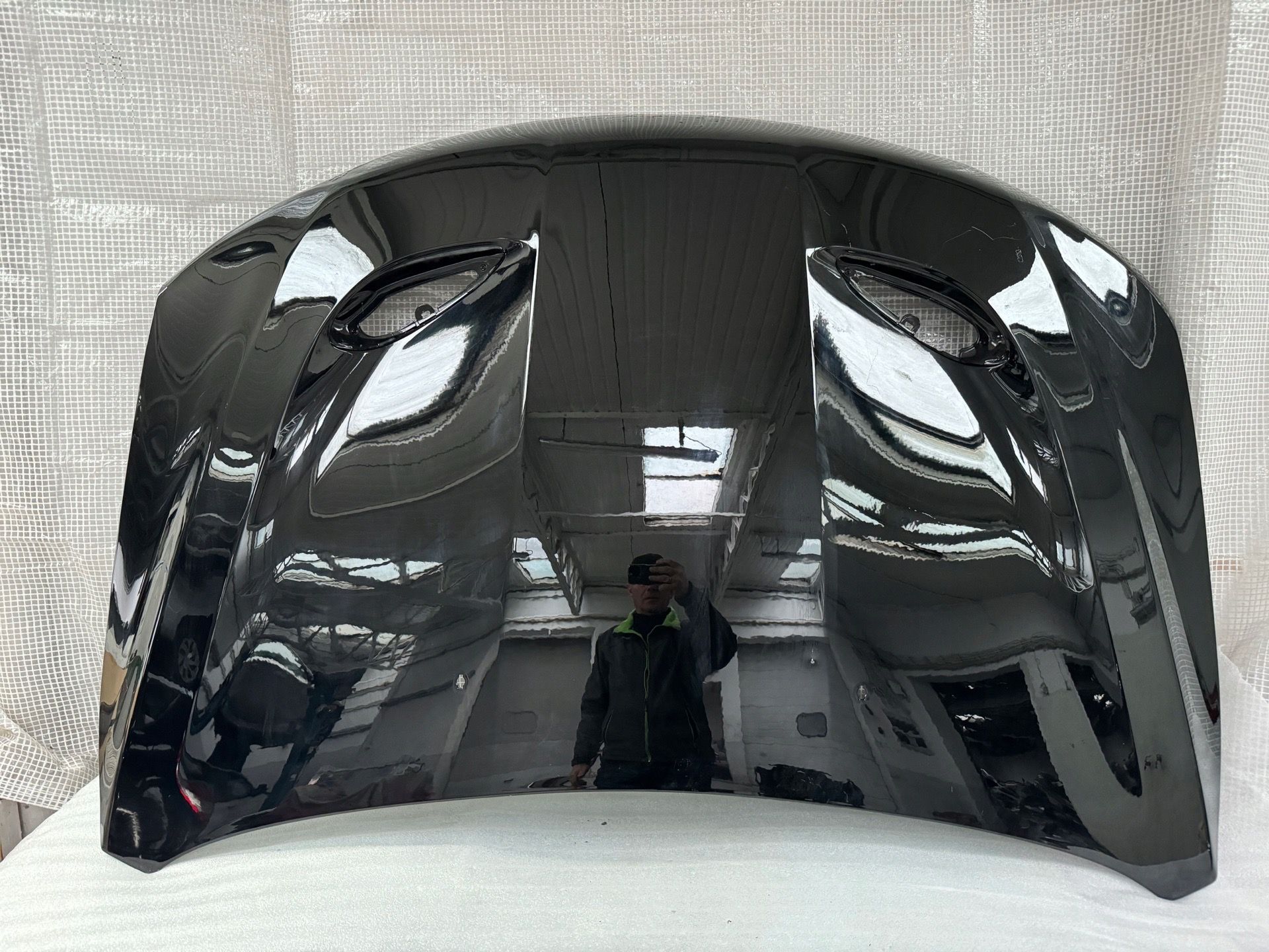 Jeep srt or trachawk hood