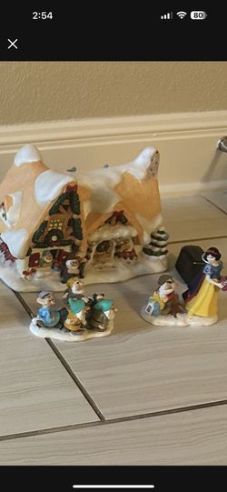 Ceramic Snow White Xmas 