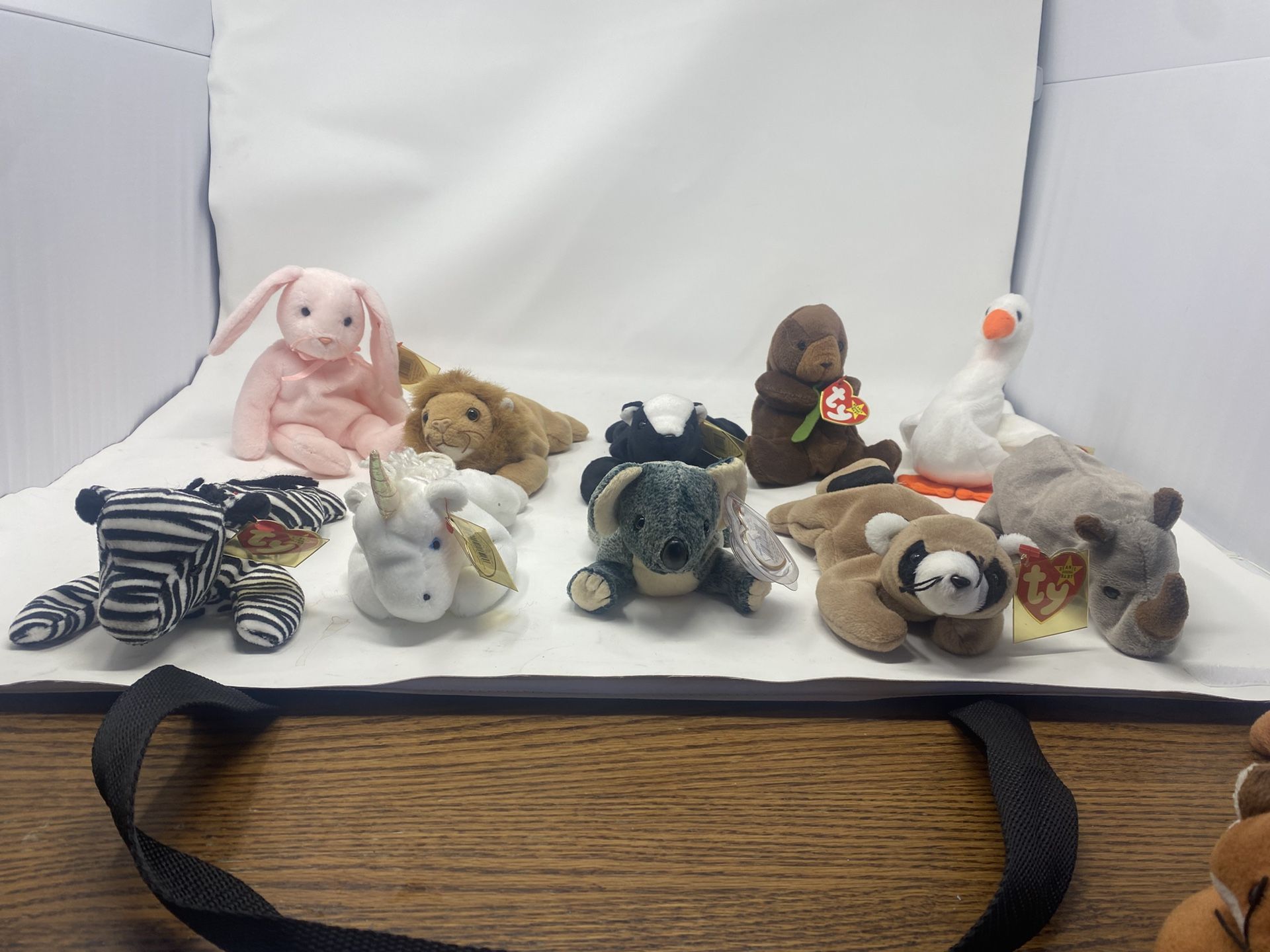 Lot of 10 Vtg TY Beanie Babies Assorted Animals Excellant Cond