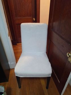 Set Of 4 dining Chairs $80
