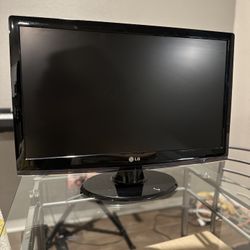 LG 23” Flatron Monitor 1080p Widescreen LCD Display (Black)