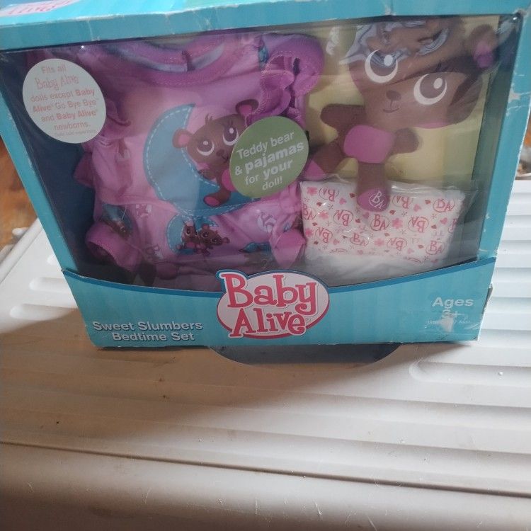 Brand New Baby Alive Changing Time Doll Bed Time
