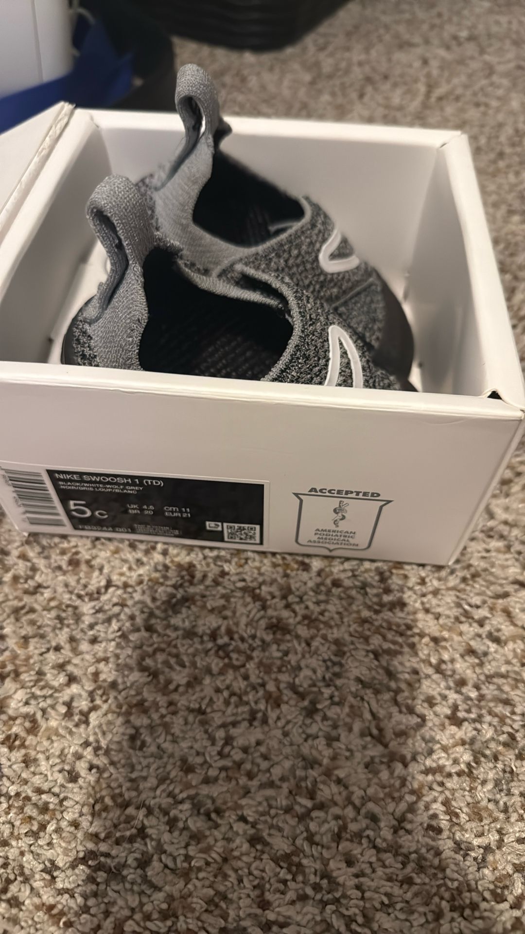 Nike Swoosh 1