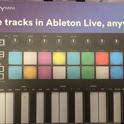 Novation Launchkey Mini – Like New / Barely Used