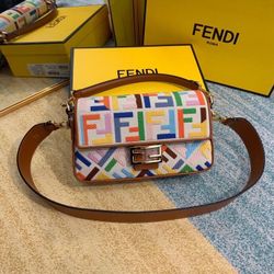 Multi 𝐅𝐞𝐧𝐝𝐢 Baguette FF Embroided Shoulder Bag 