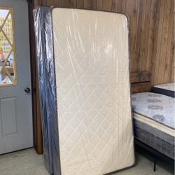 BRAND NEW TWIN SIZE MATTRESS W.BOXSPRING INCLUDED 