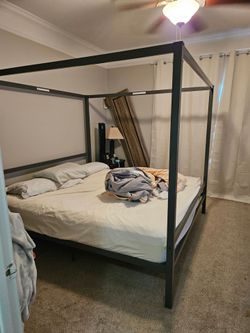 King metal canopy bed frame