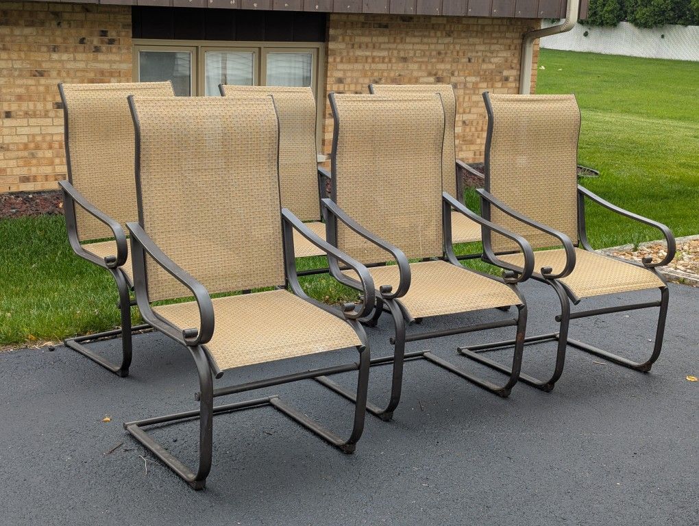 set of 6 patio chairs PICKUP ONLY
