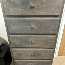 Dresser 