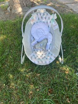 Ingenuity vibrating bouncer