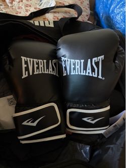 Boxing gloves