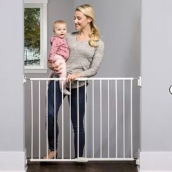 Regalo Top of Stair Safety Gate 24-40.5