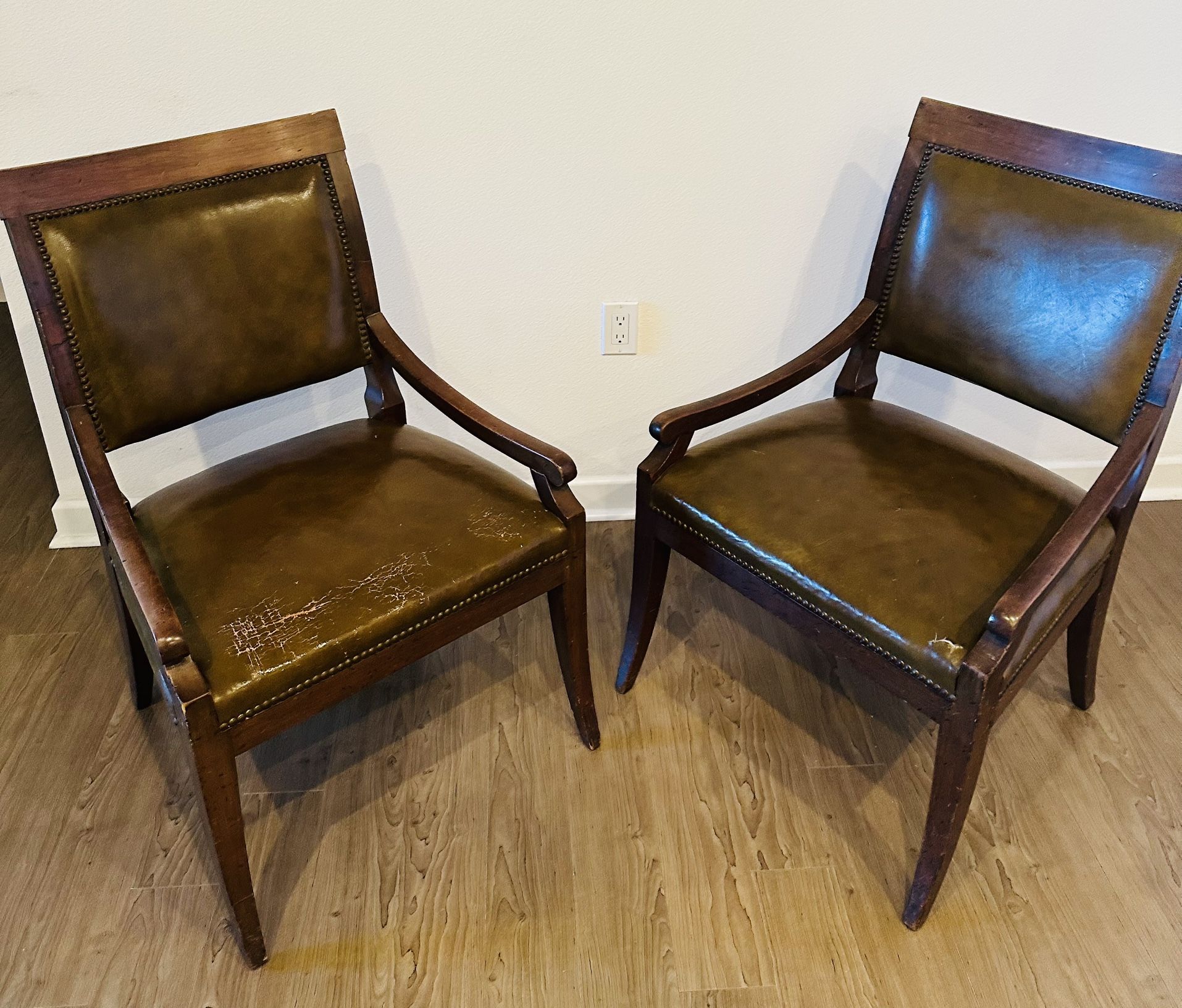 Vintage Leather Chairs / Brown 