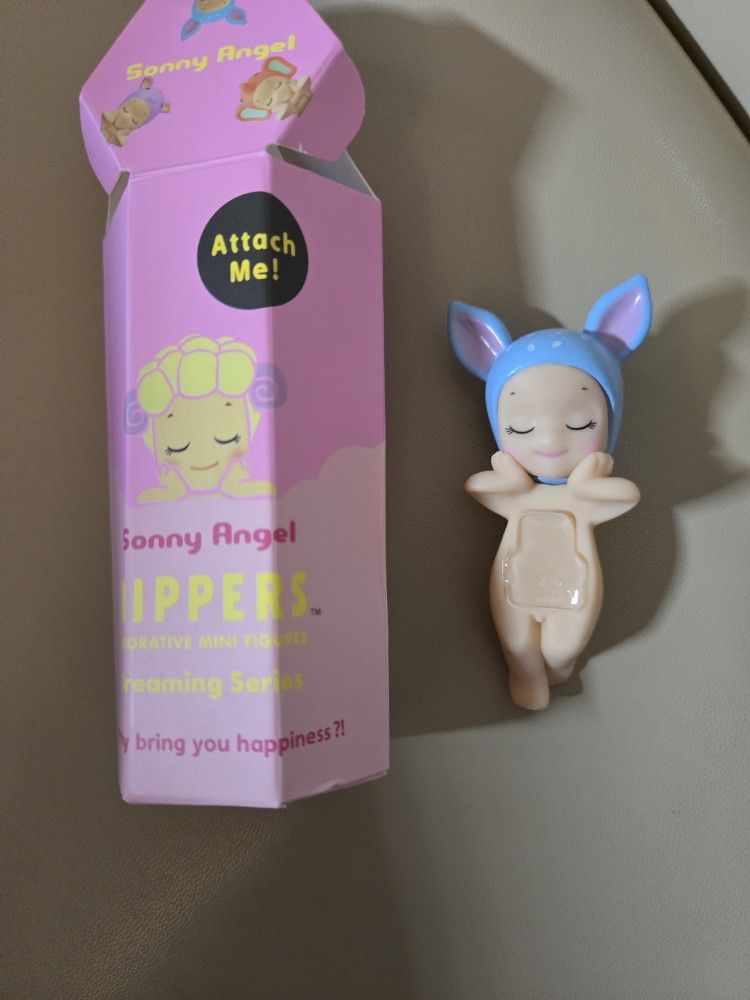 Sonny Angel Dreaming Fawn Blue color attach me toy decor