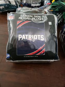 Patriots NFL Extra Plush Queen Size Warm Blanket