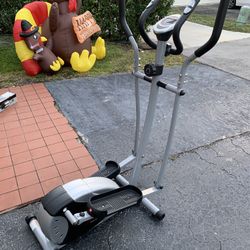  Sunny Health & Fitness SF-E905 Elliptical Machine Cross Trainer