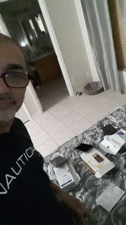 3 tel for sale new un box..LG v 20 ....LG metro....samzung