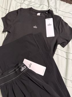 Alo Yoga T-Shirt Set