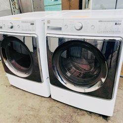 KENMORE SET / WASHER AND GAS DRYER / STACKABLE