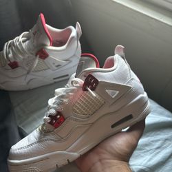 Jordan 4