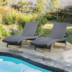 Wicker Lounge Chaise Pool Chair With Adjustable Back