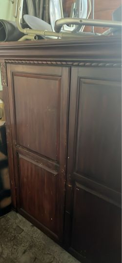 TV Entertainment Center or Armoire Closer