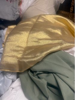 30 Gold Table Diamonds