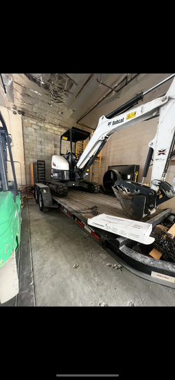 2020 BOBCAT E35 W THUMB 850hrs & TRAILER