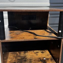 2 Piece , Nightstand And  Lamp 