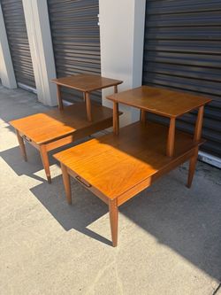 Heritage Henredon Mid Century Modern Matching Nightstands