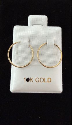 10kt hoops