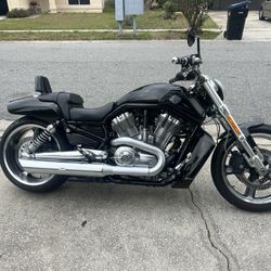 2015 Harley Davidson V-rod Muscle specs