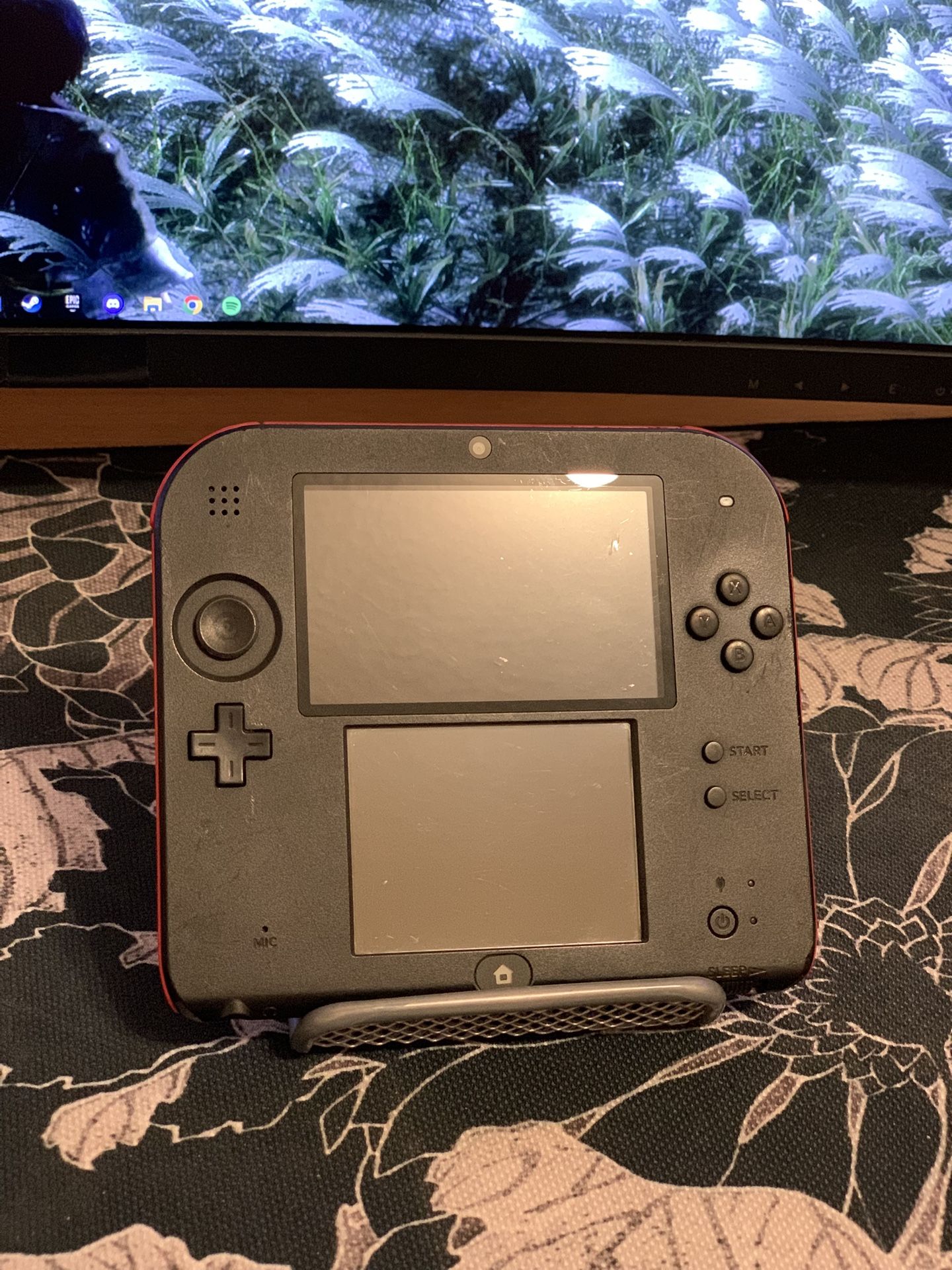 Nintendo 2DS Black/Red